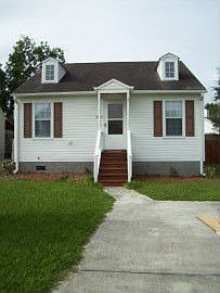 http://www.propertyboss.net/CustomerImages/SWEYER_71385/media/Properties/4103%20Morton%20Court/zsmal