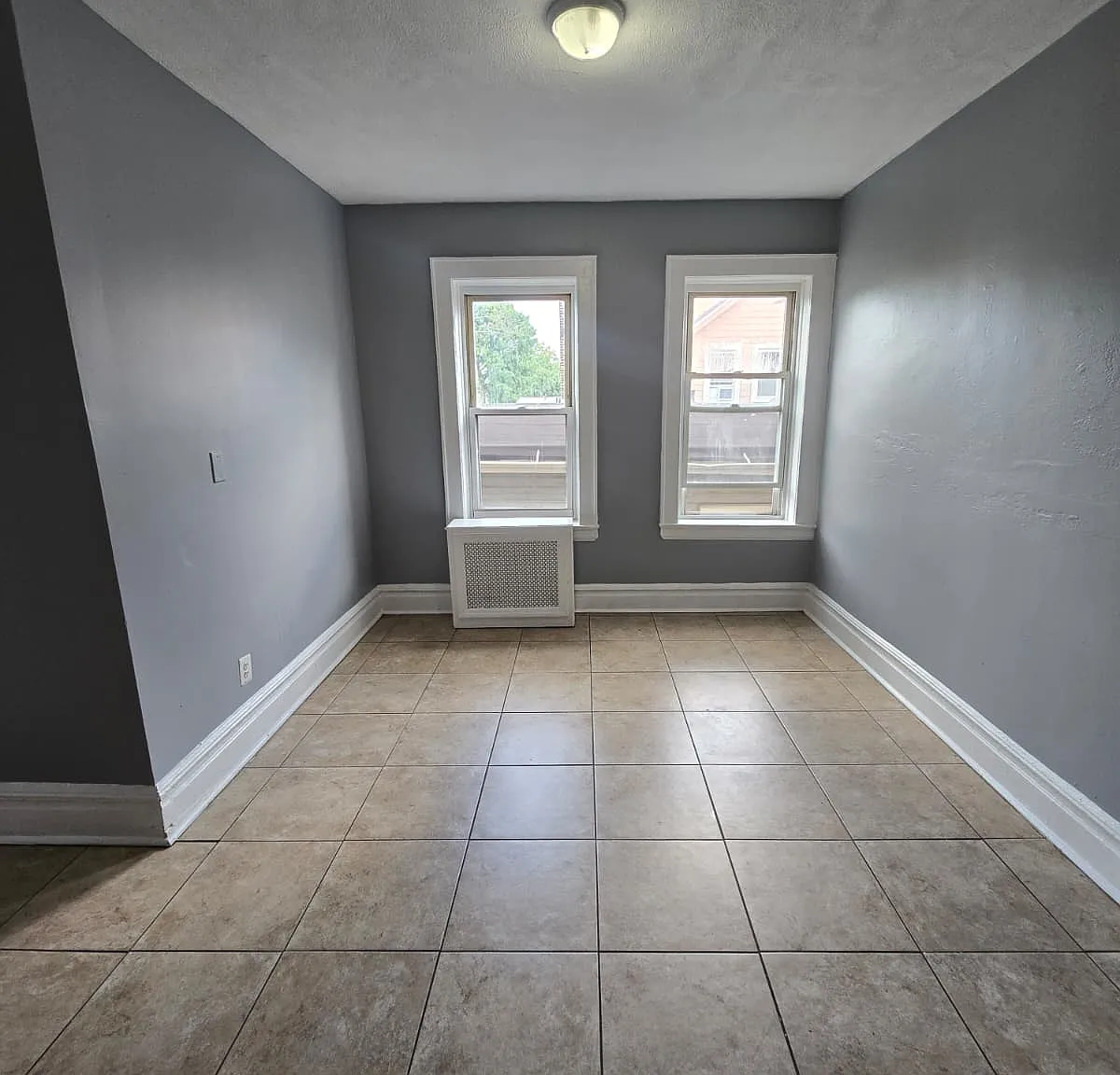 2 bed, $1,600 — Photo 3