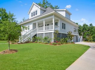1305 Fort Ave, Ocean Springs, MS 39564
