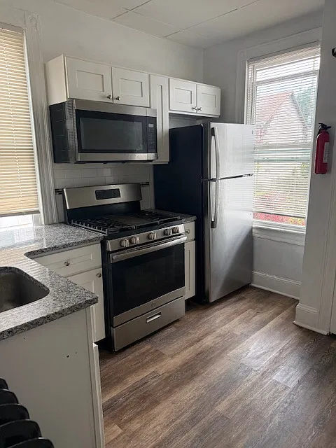 2 bed, 900 sqft, $1,450 — Photo 1
