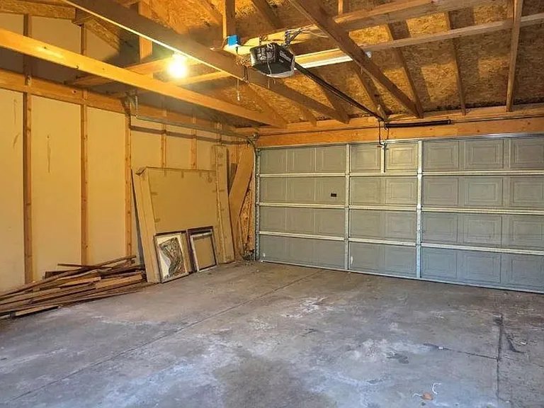 387 N Emerson St — Photo 19