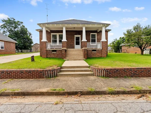 403 Abbott Ave, Greenwood, SC 29646