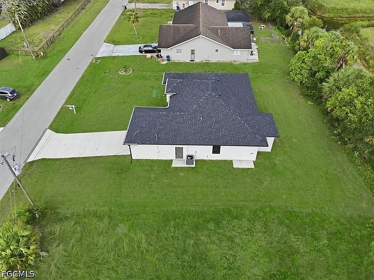 1436 Graham Cir — Photo 32