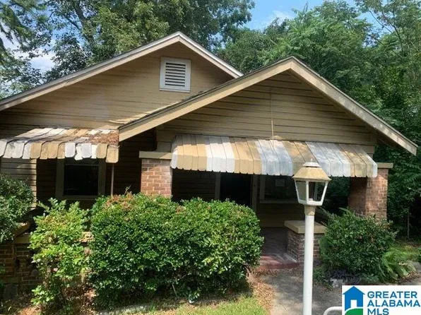 406 56th St, Fairfield, AL 35064