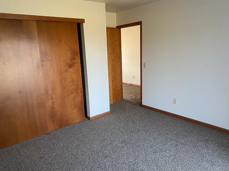 914 Findlay St — Photo 10