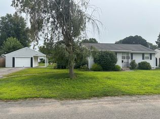 81 Poplar St, Chicopee, MA 01013