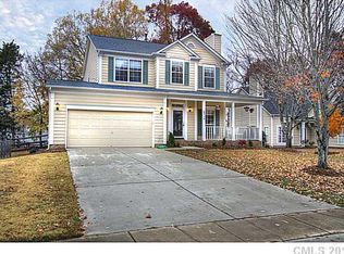 8318 Springhead Ln, Charlotte, NC 28215