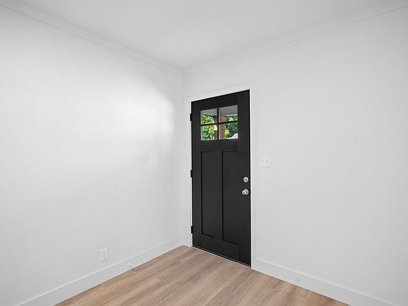 4th image of 1229 S Fulton Ave