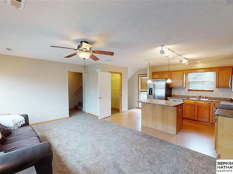 4356 N 147th Plz — Photo 5