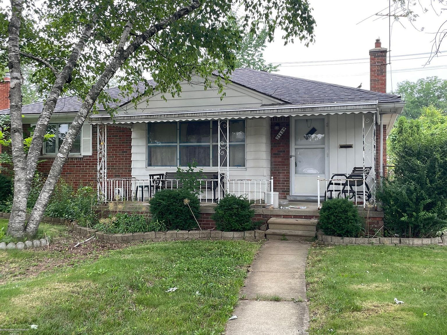 21129 Erben St, Saint Clair Shores, MI 48081 Zillow