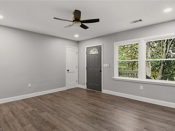 5th image of 721 Mobile St