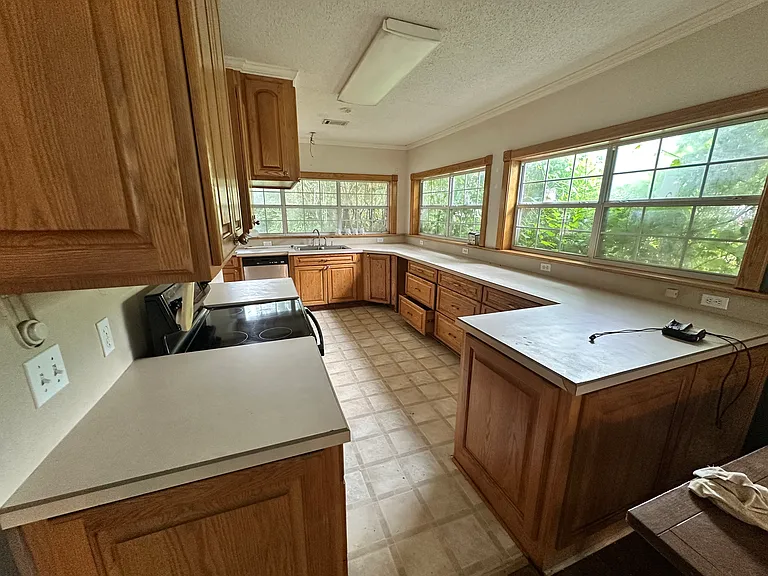 109 Coleman Ave — Photo 1