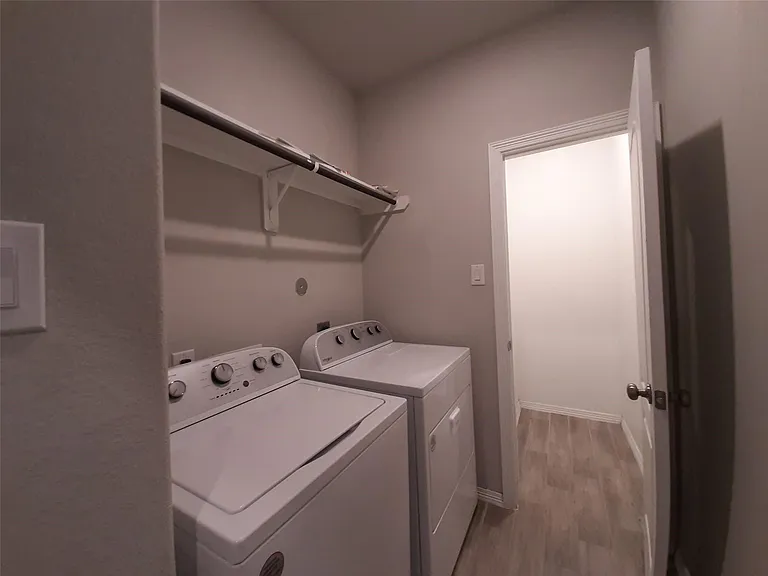 919 Redinger Ridge Dr — Photo 15