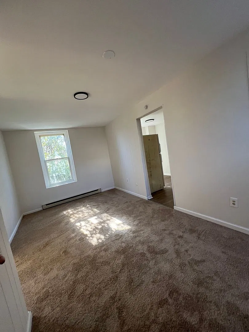 602 N Jordan St — Photo 1
