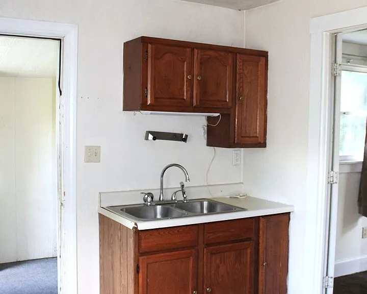 883 Josephine Ave — Photo 12