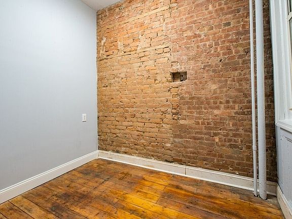 4th image of 14 Saint Marks Pl #6F