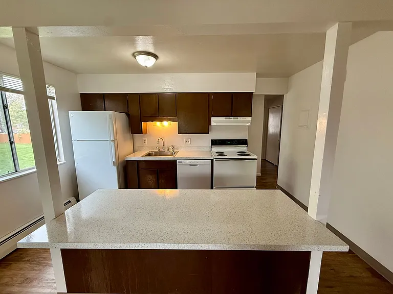 2897 Greenland Drive — Photo 8