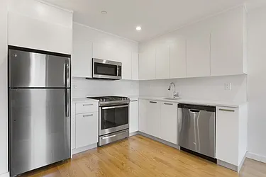 95 Diamond Street in Greenpoint