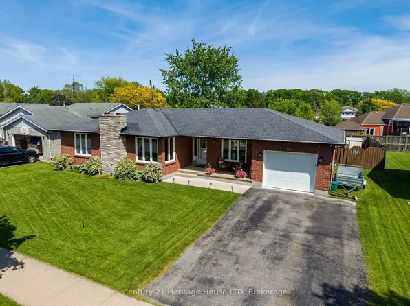 3742 Black Creek Rd, Fort Erie, ON L0S 1S0