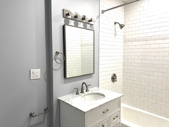 5th image of 287 Columbia St APT 2