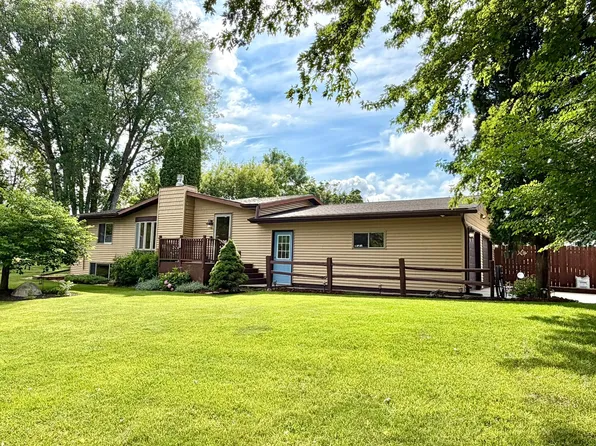 2326 Hallquist Ave, Red Wing, MN 55066