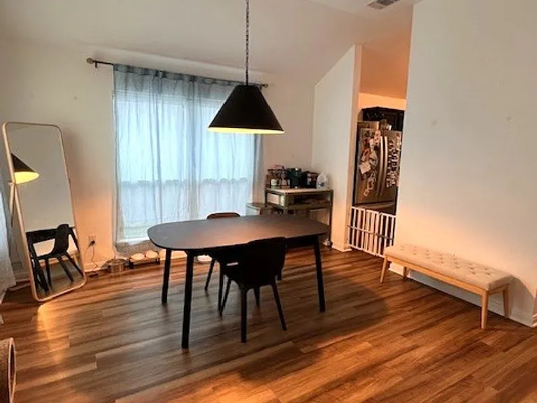 3406 Addison St — Photo 2