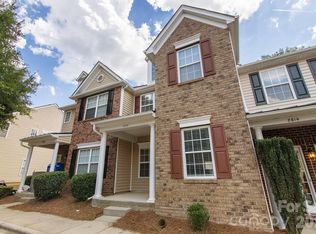 8618 Twined Creek Ln, Charlotte, NC 28227