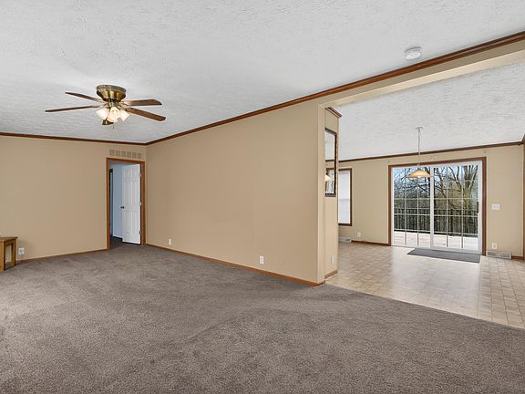 4th image of 505 Reeves Rd