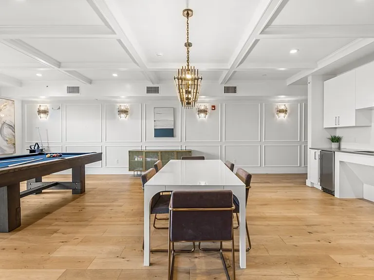 420 W Broadway #302 — Photo 14