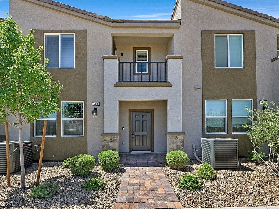 1st image of 528 Ylang Pl