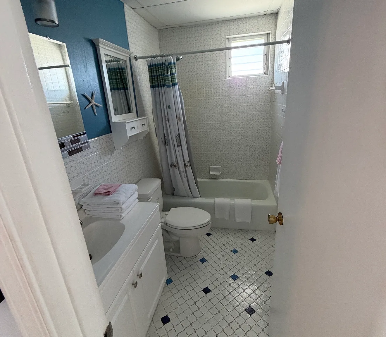 3 bed, 1500 sqft, $2,950 — Photo 3