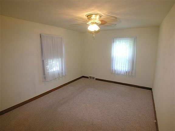 5th image of 106 Jefferson Park Dr
