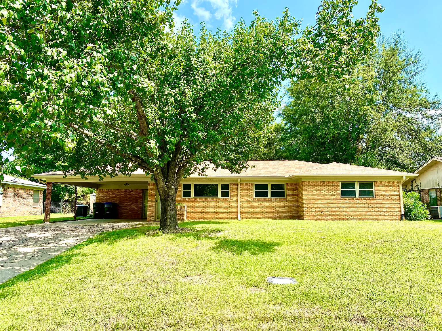 3 bed, 1553 sqft, $1,800 — Photo 1