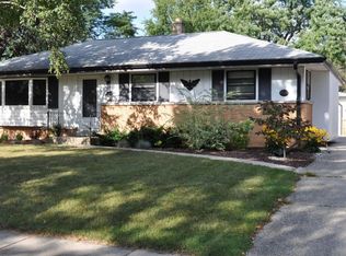 5223 Morningside Dr, Greendale, WI 53129