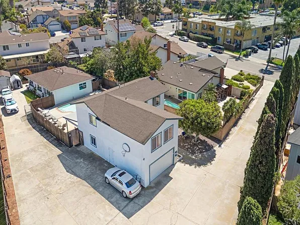 5676 Chateau Dr, San Diego, CA 92117