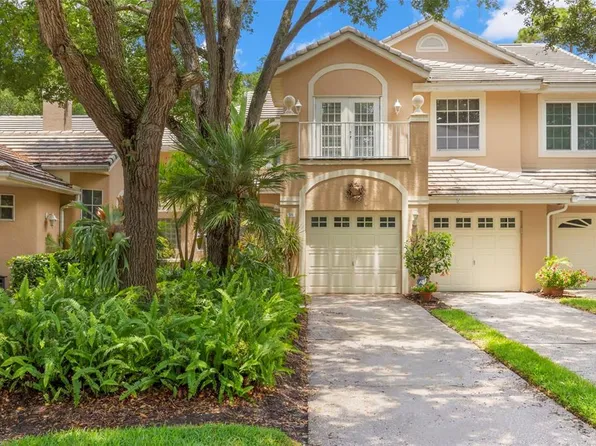 581 Red Cedar Ct NE, Saint Petersburg, FL 33703