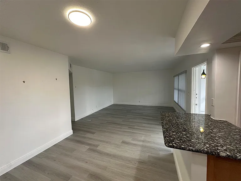651 Pine Dr — Photo 9