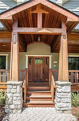 1st image of 2608 English Oak Dr