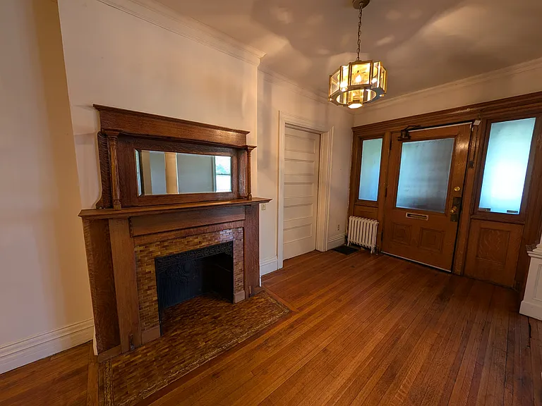 541 University Ave #1 — Photo 17