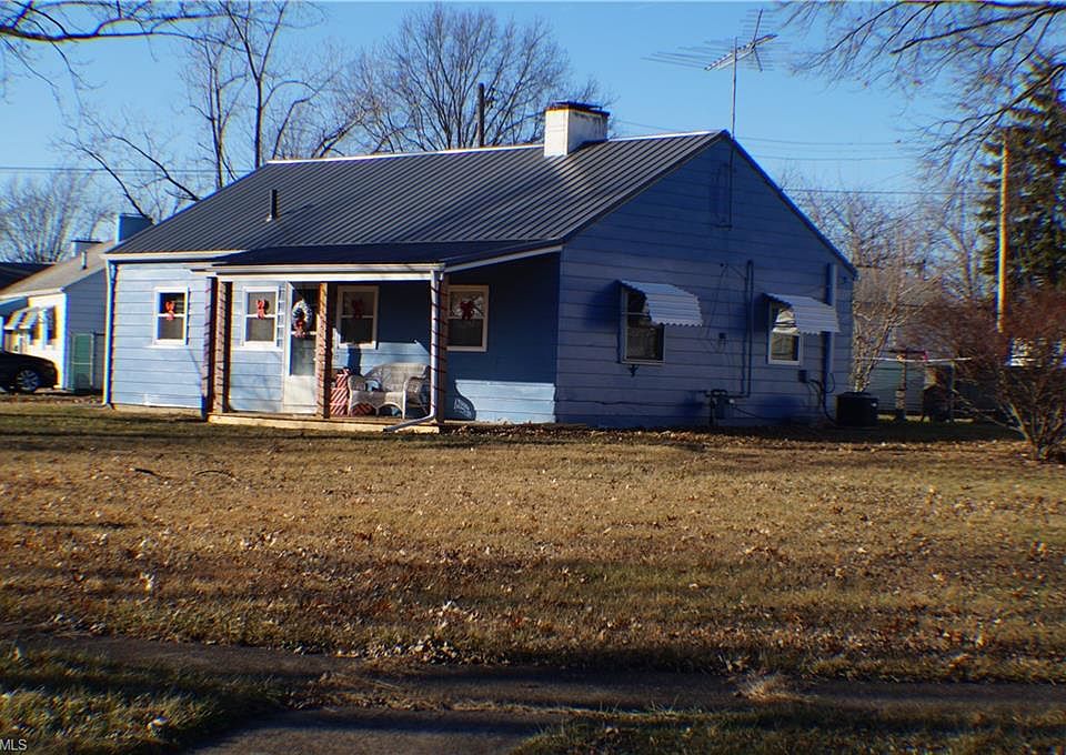 1st image of 2583 E 39th St