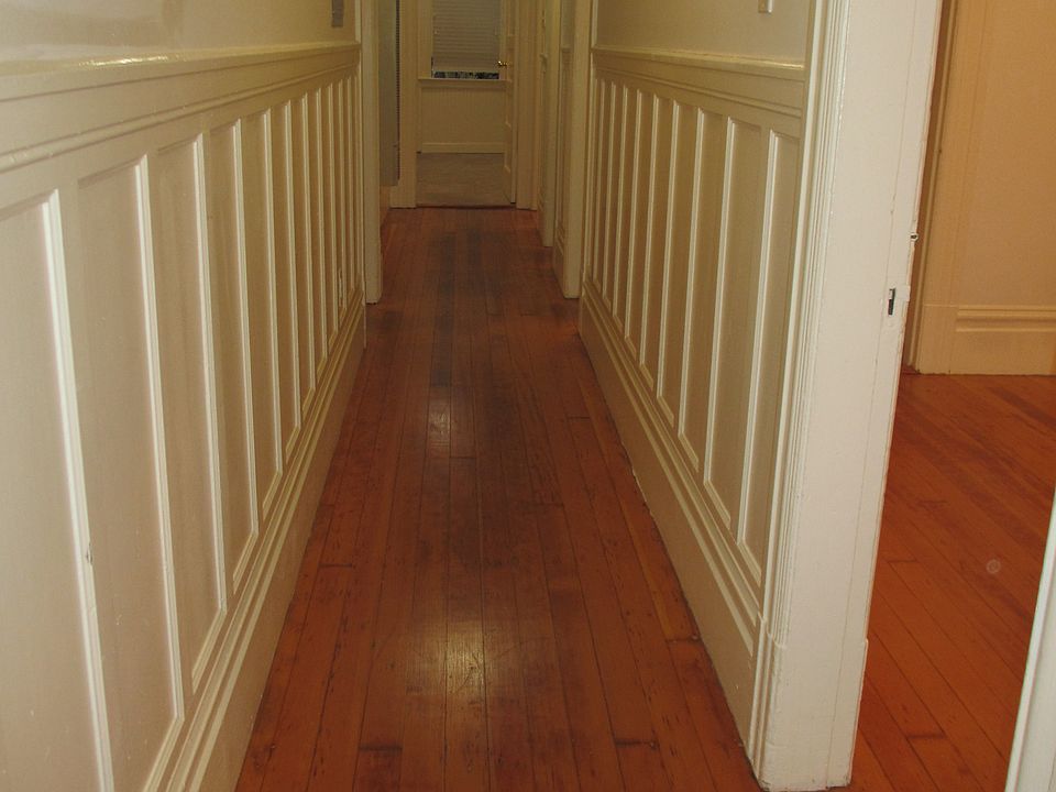 Hallway facing the front door