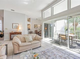 2560 Citrus Lake Dr APT 201, Naples, FL 34109