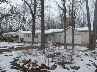1369 Lincoln Ave, Mount Morris, MI 48458