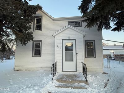 423 2nd St SE, Stanley, ND, 58784