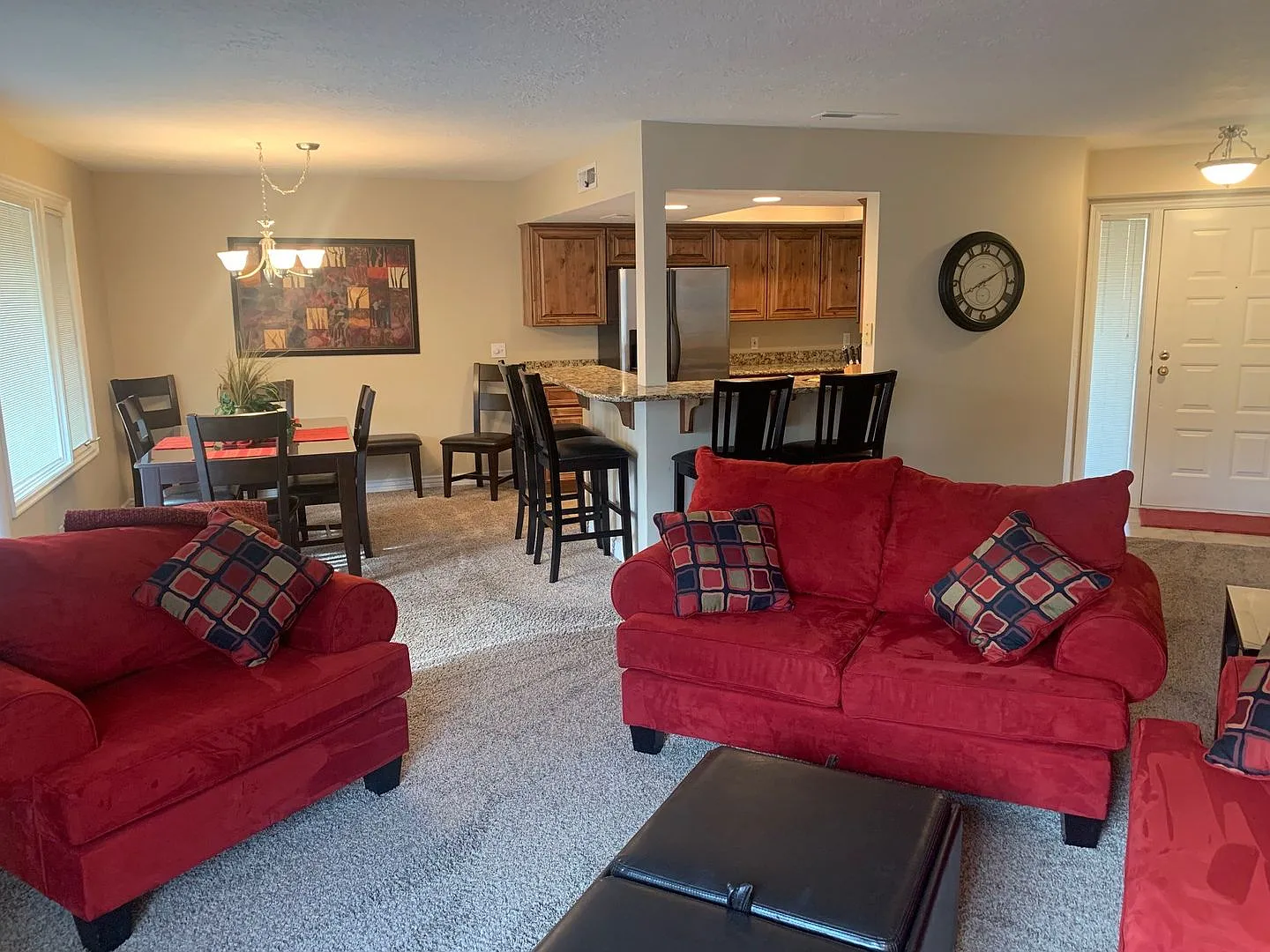Fully furnished 2 bed 2 bath! — Photo 3