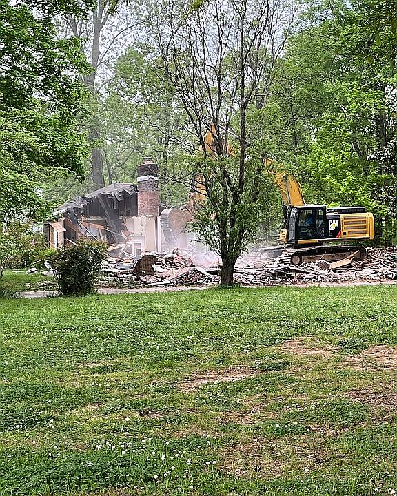 1st image of 319 Wimpole Dr