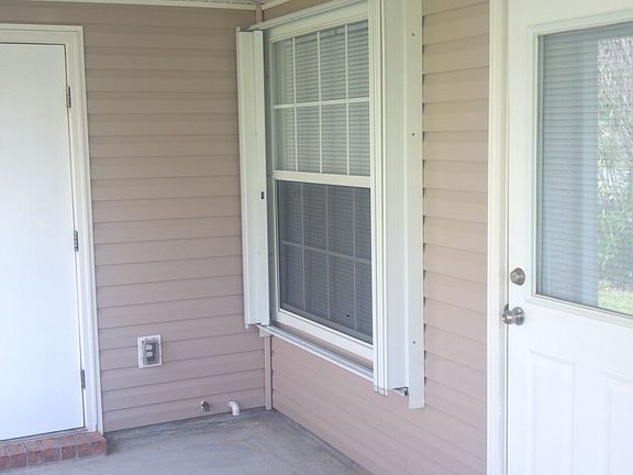 5th image of 7938 Stonebrook Dr