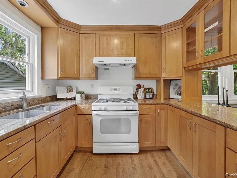 163 Saint Nicholas Ave — Photo 18