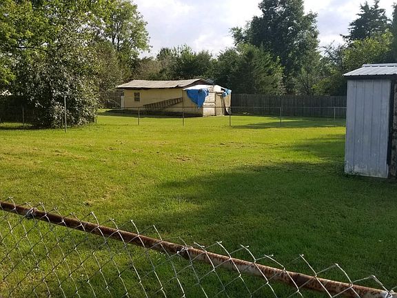 2nd image of 6904 Betsy Ross Dr