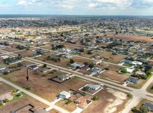 1135 NW 8th Pl, Cape Coral, FL 33993